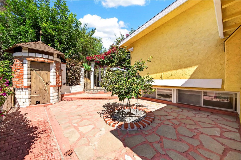 401 1/2 W Skyline Drive Property Photo 44
