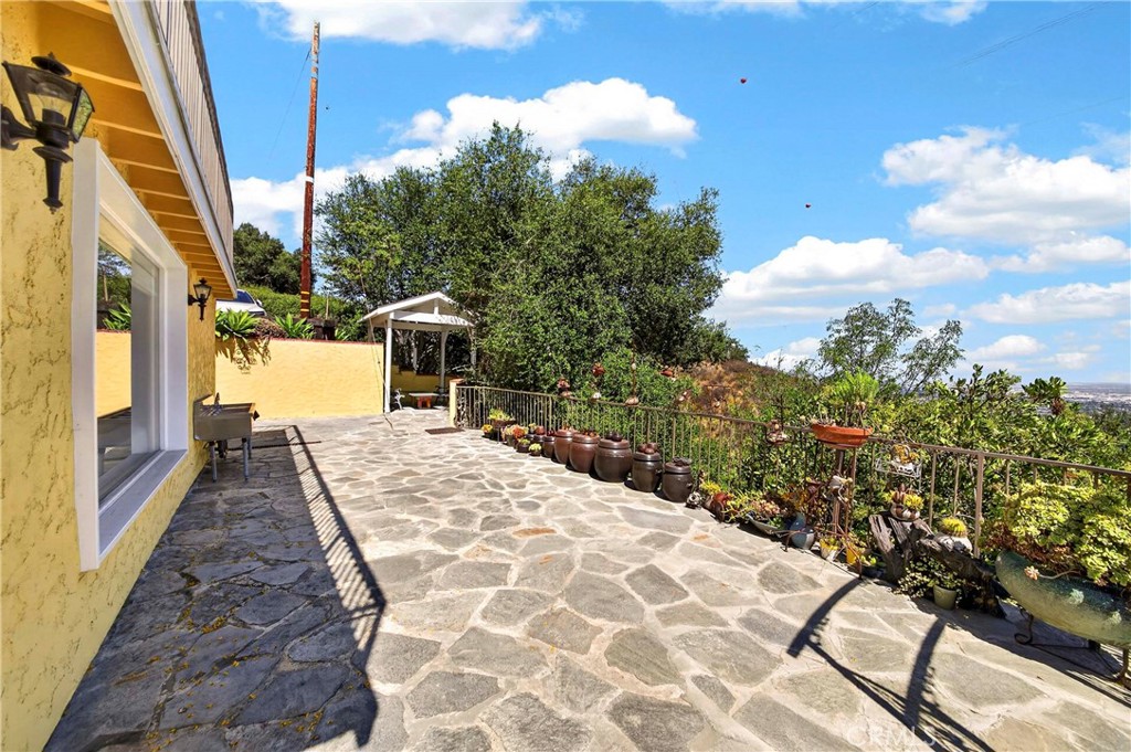401 1/2 W Skyline Drive Property Photo 46