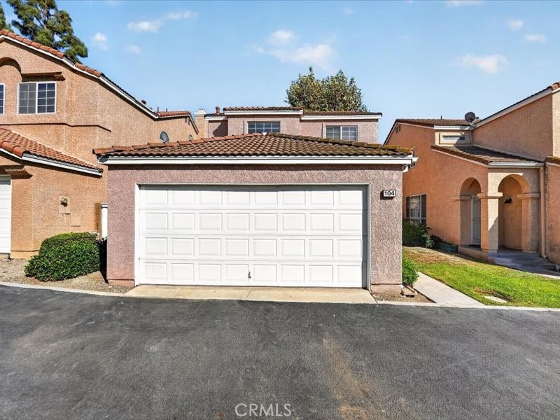 104 Cimarron Property Photo 5