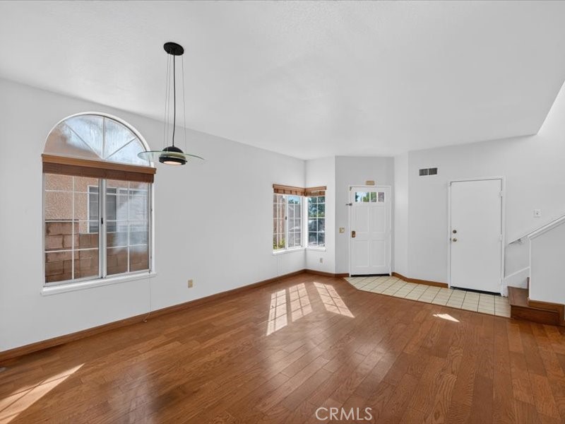 104 Cimarron Property Photo 8
