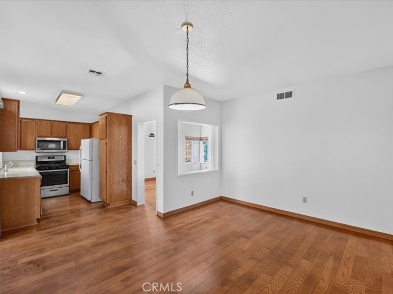 104 Cimarron Property Photo 14