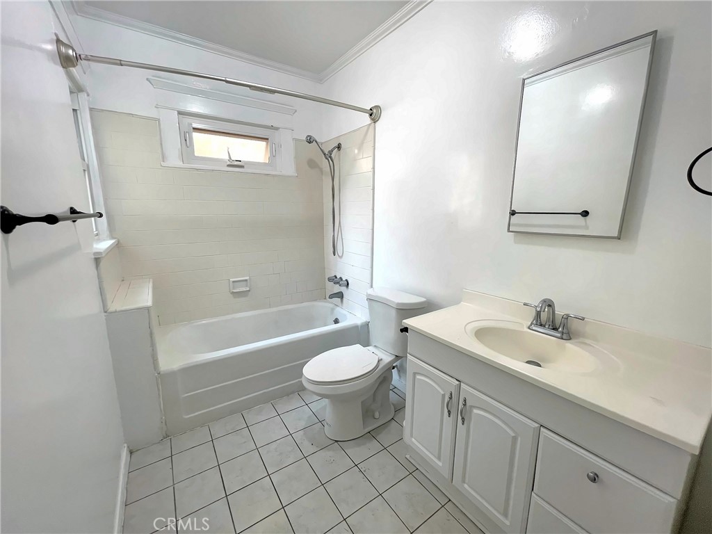 449 Redondo Avenue Property Photo 9
