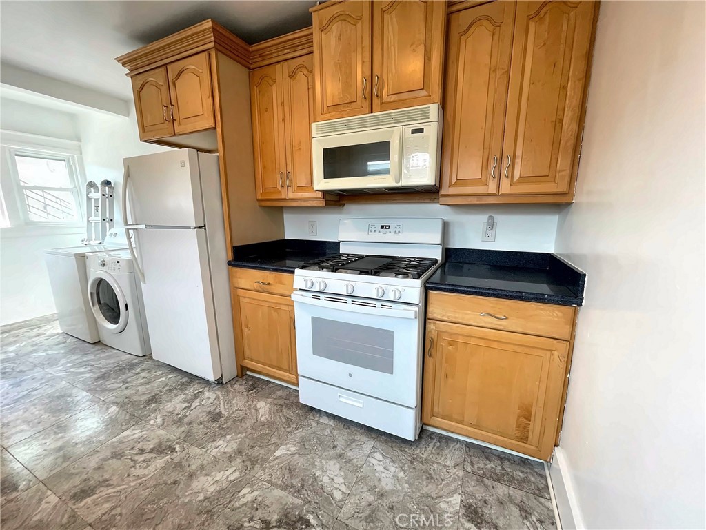449 Redondo Avenue Property Photo 11
