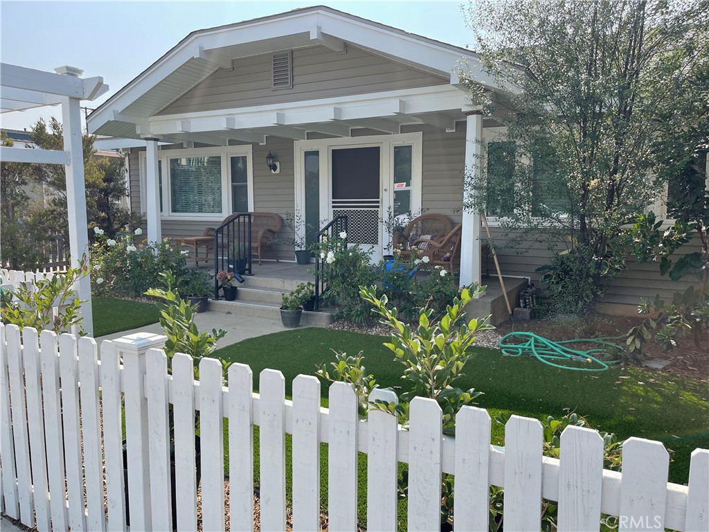 449 Redondo Avenue Property Photo 14