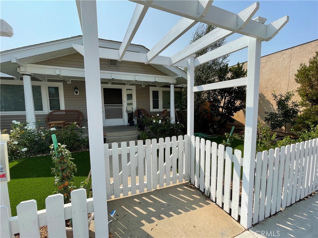 449 Redondo Avenue Property Photo 15