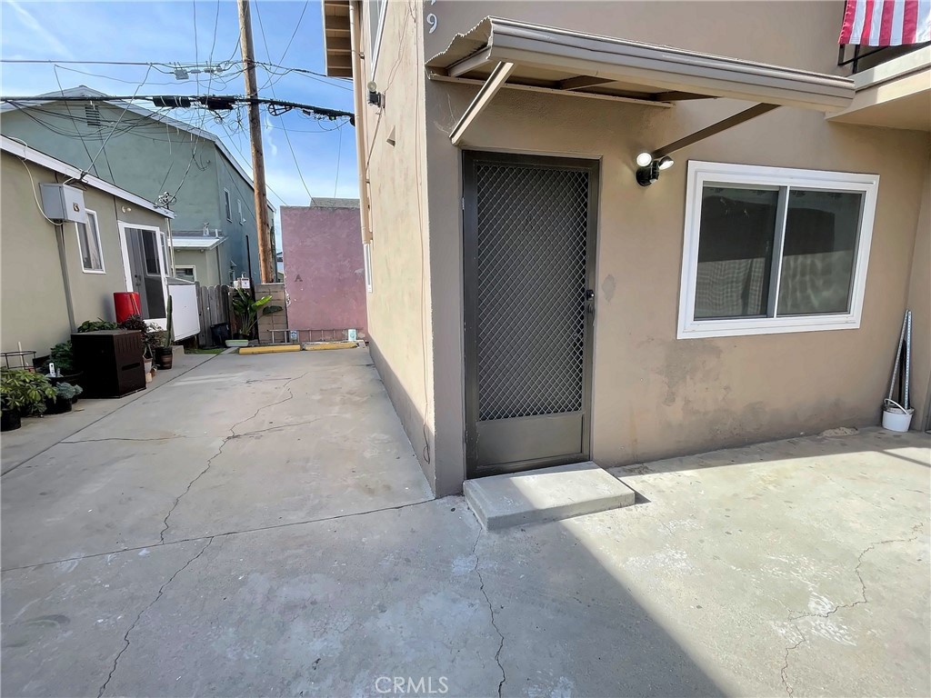 449 Redondo Avenue Property Photo 17