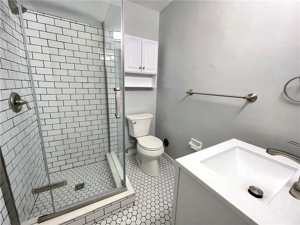449 Redondo Avenue Property Photo 23
