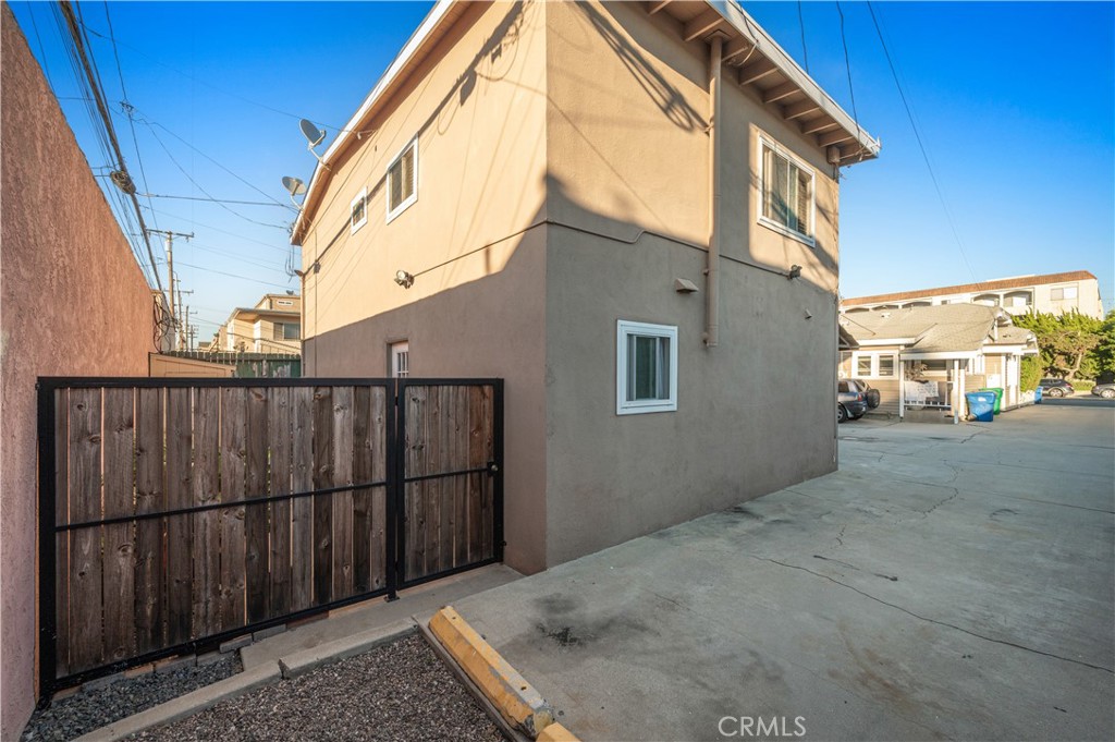 449 Redondo Avenue Property Photo 55