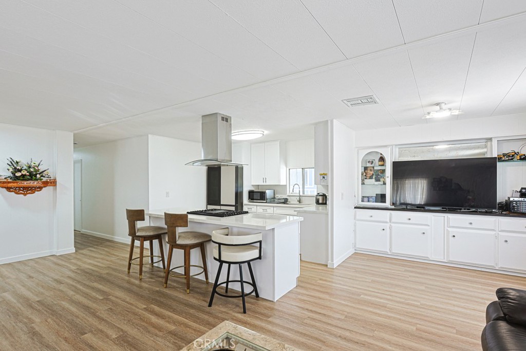 15621 Beach 24 Property Photo 1