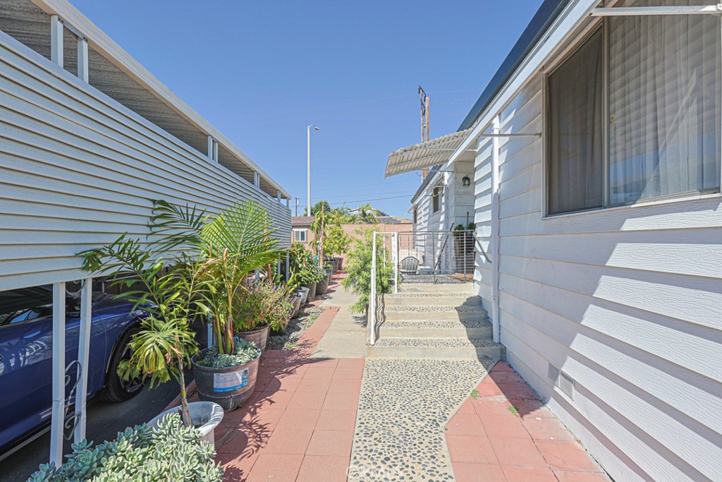 15621 Beach 24 Property Photo 5