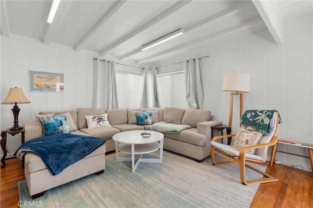 118 Marine B Property Photo 4