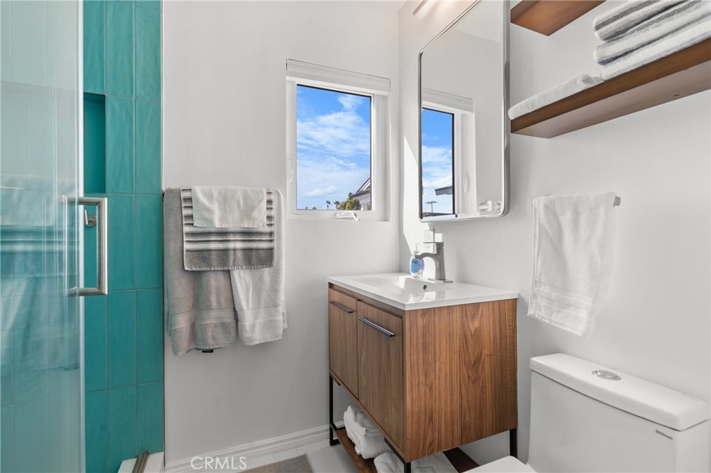 118 Marine B Property Photo 11