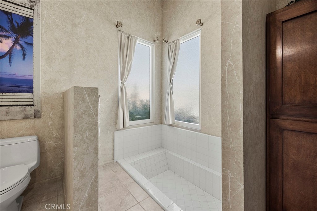 37 Lincoln Property Photo 33