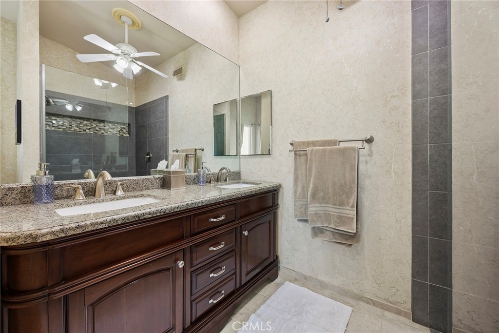 37 Lincoln Property Photo 34