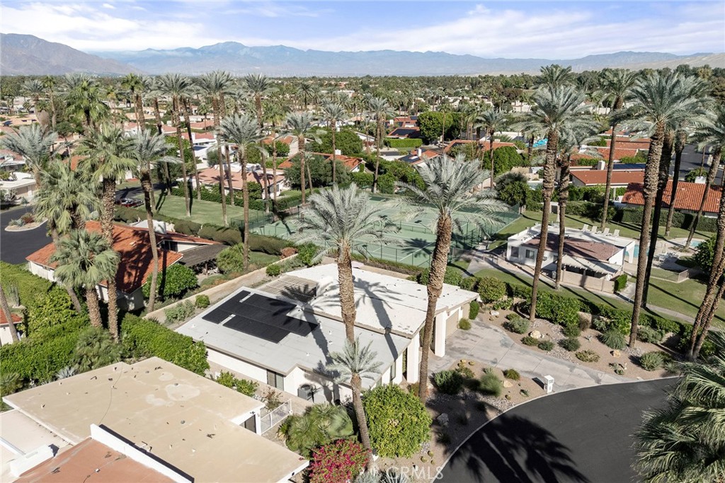 37 Lincoln Property Photo 47