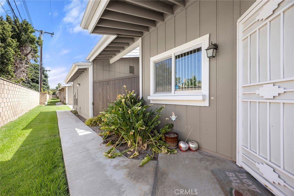 2369 S Reservoir Property Photo 16