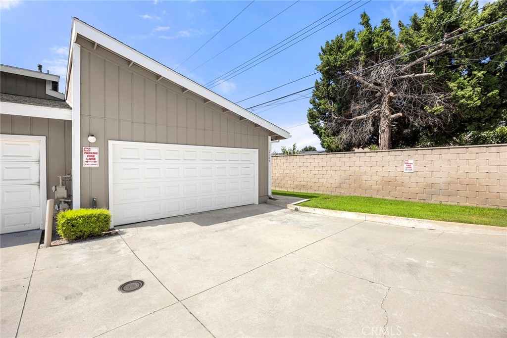 2369 S Reservoir Property Photo 29