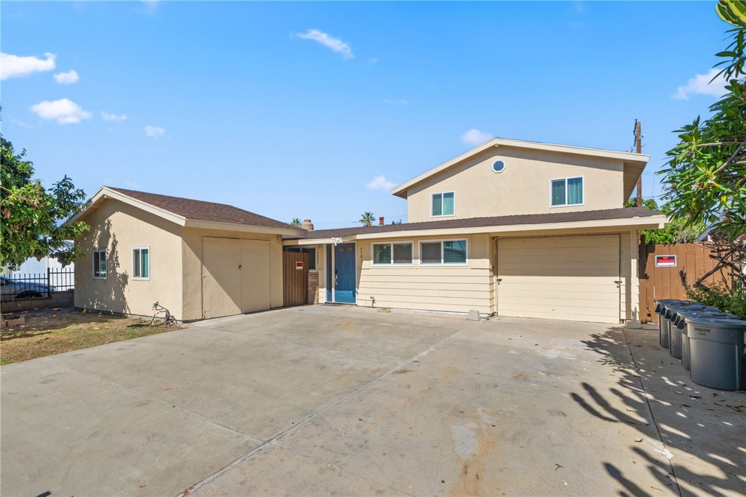 9581 Canton Property Photo 4