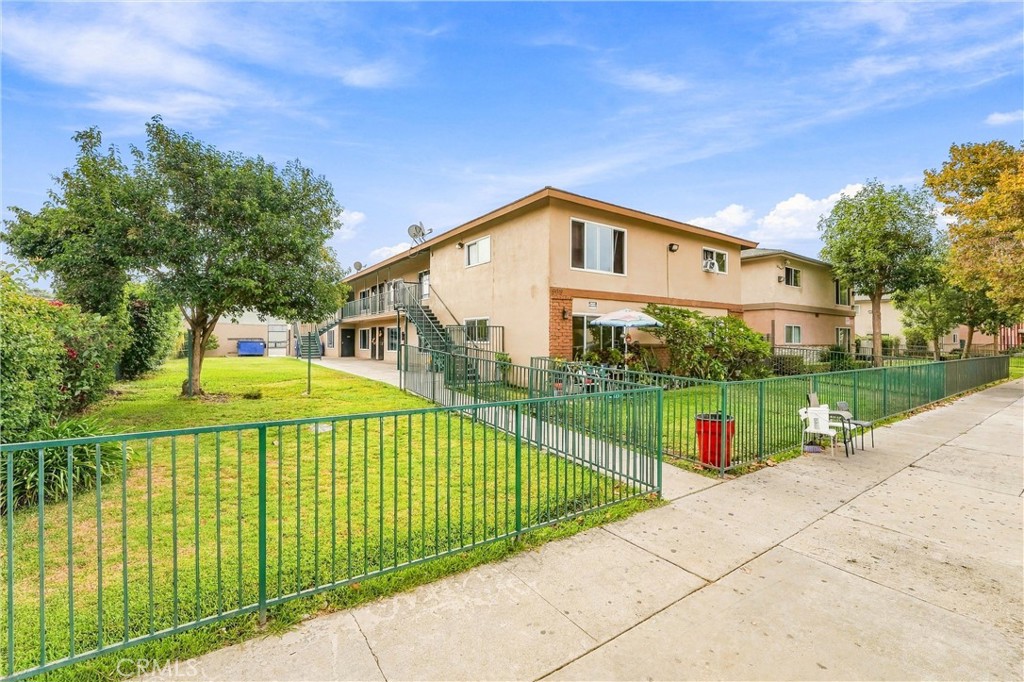 809 S Townsend Street Property Photo 1