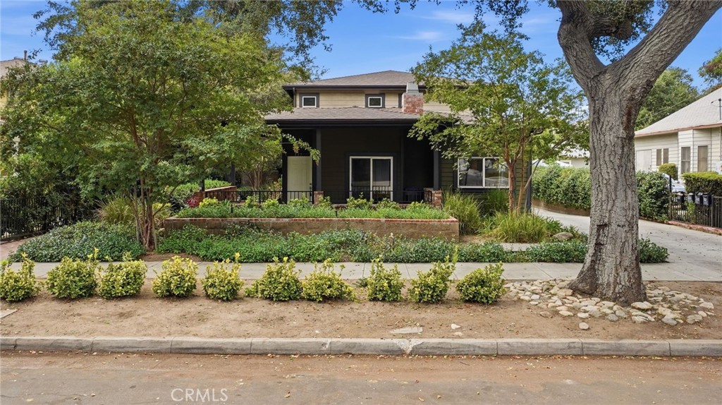 537 Cypress Property Photo 4