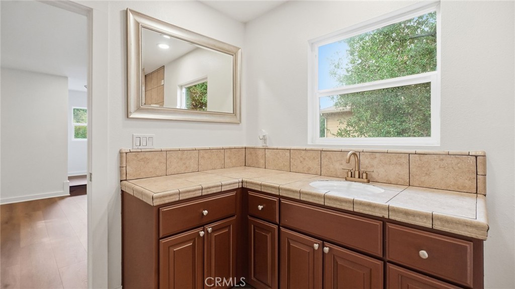 537 Cypress Property Photo 34