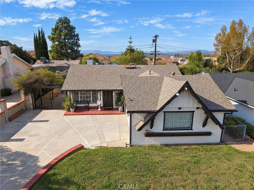 13219 Azores Property Photo 9