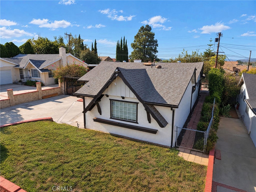13219 Azores Property Photo 10