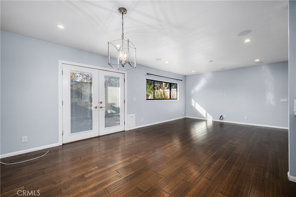 9658 Bloomfield Avenue Property Photo 15