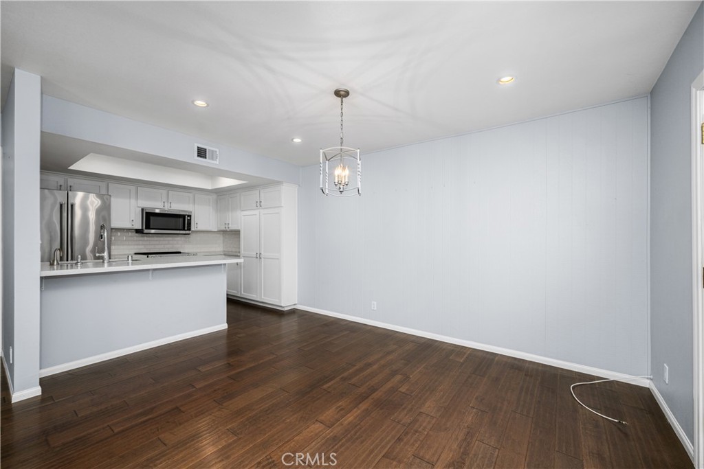 9658 Bloomfield Avenue Property Photo 20