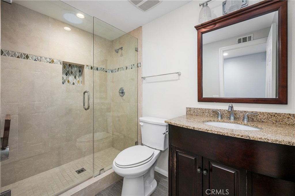 9658 Bloomfield Avenue Property Photo 21