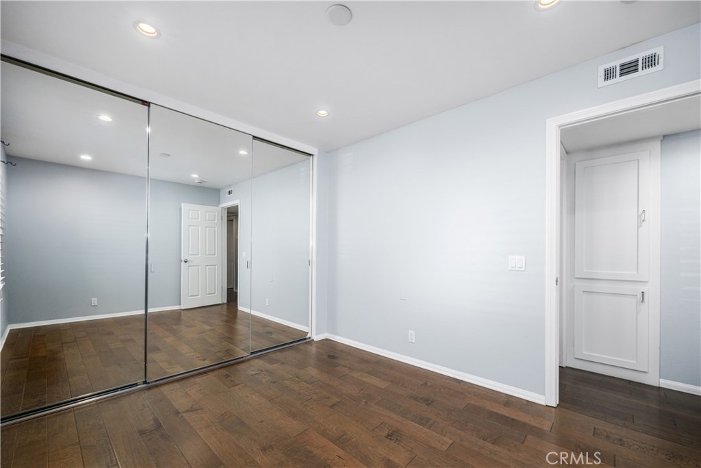 9658 Bloomfield Avenue Property Photo 27