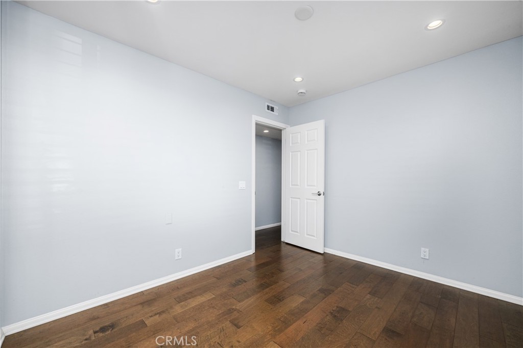 9658 Bloomfield Avenue Property Photo 30