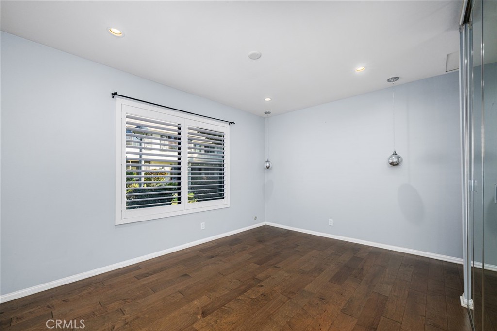 9658 Bloomfield Avenue Property Photo 31