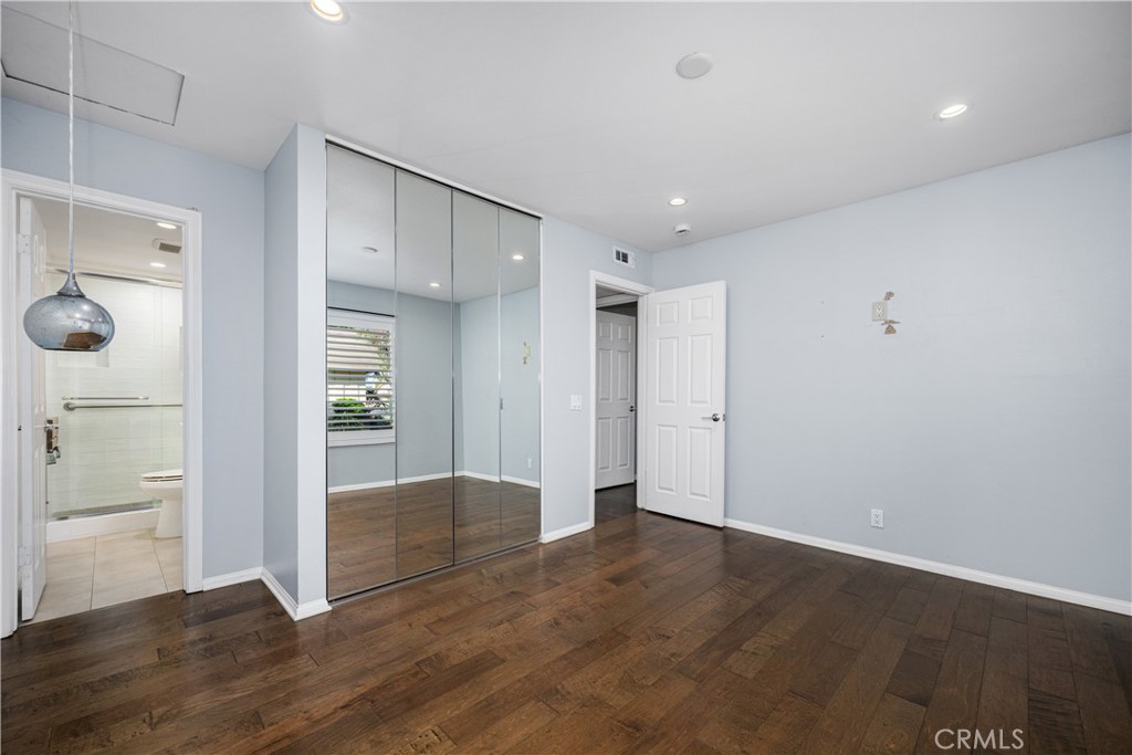 9658 Bloomfield Avenue Property Photo 33