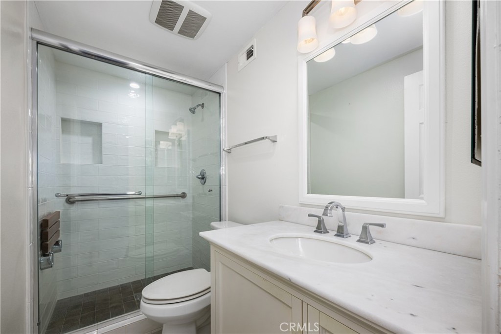 9658 Bloomfield Avenue Property Photo 33