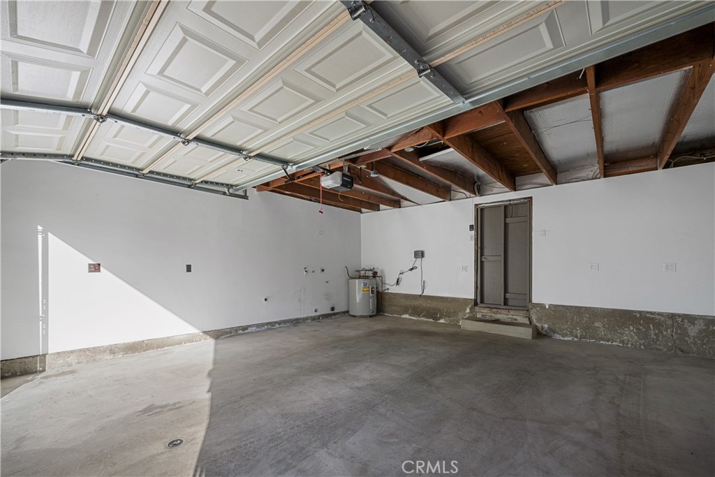 9658 Bloomfield Avenue Property Photo 46
