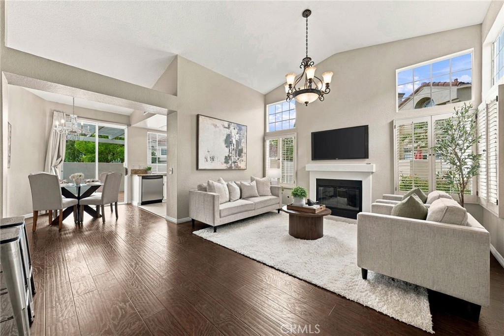 172 Almador Property Photo 4