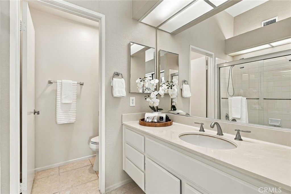 172 Almador Property Photo 21