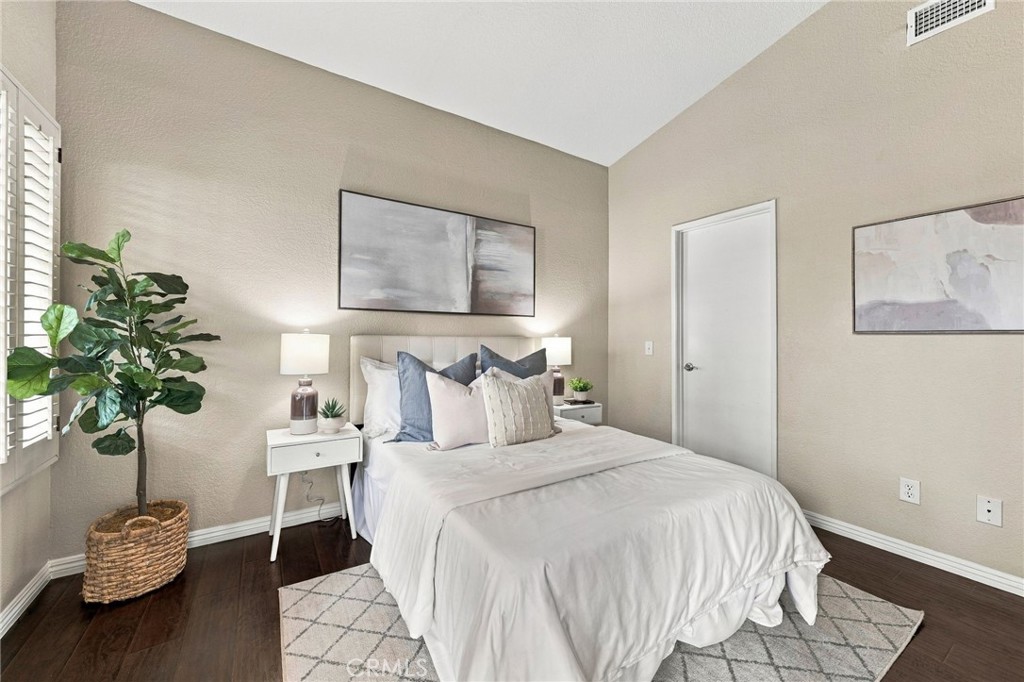 172 Almador Property Photo 25