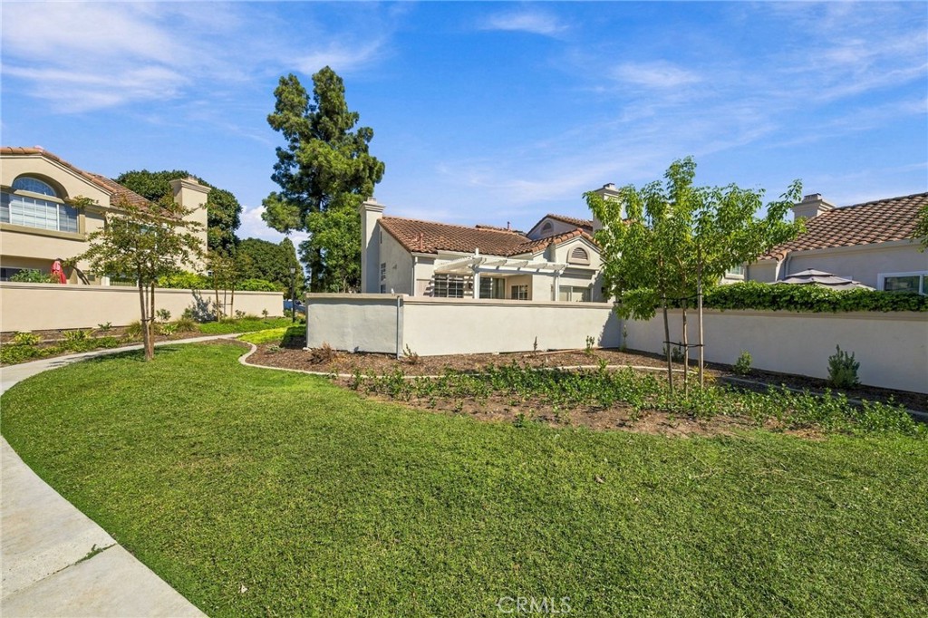 172 Almador Property Photo 36