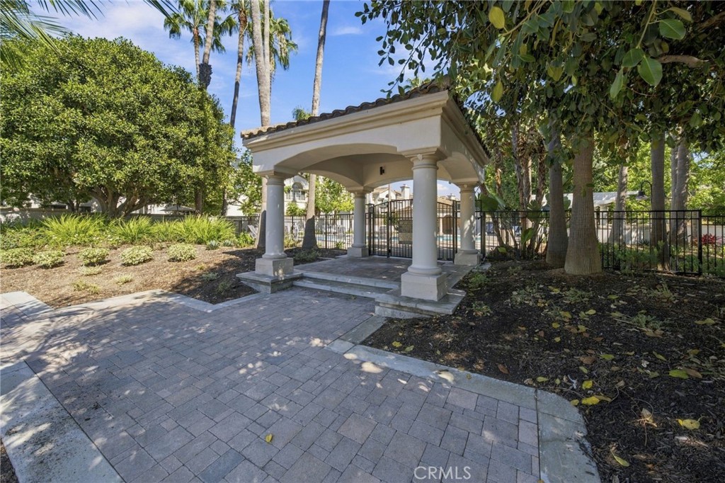 172 Almador Property Photo 45