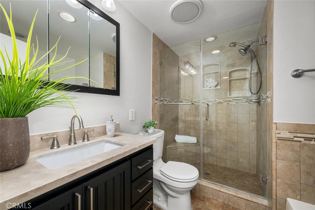 4368 Dina Court Property Photo 43