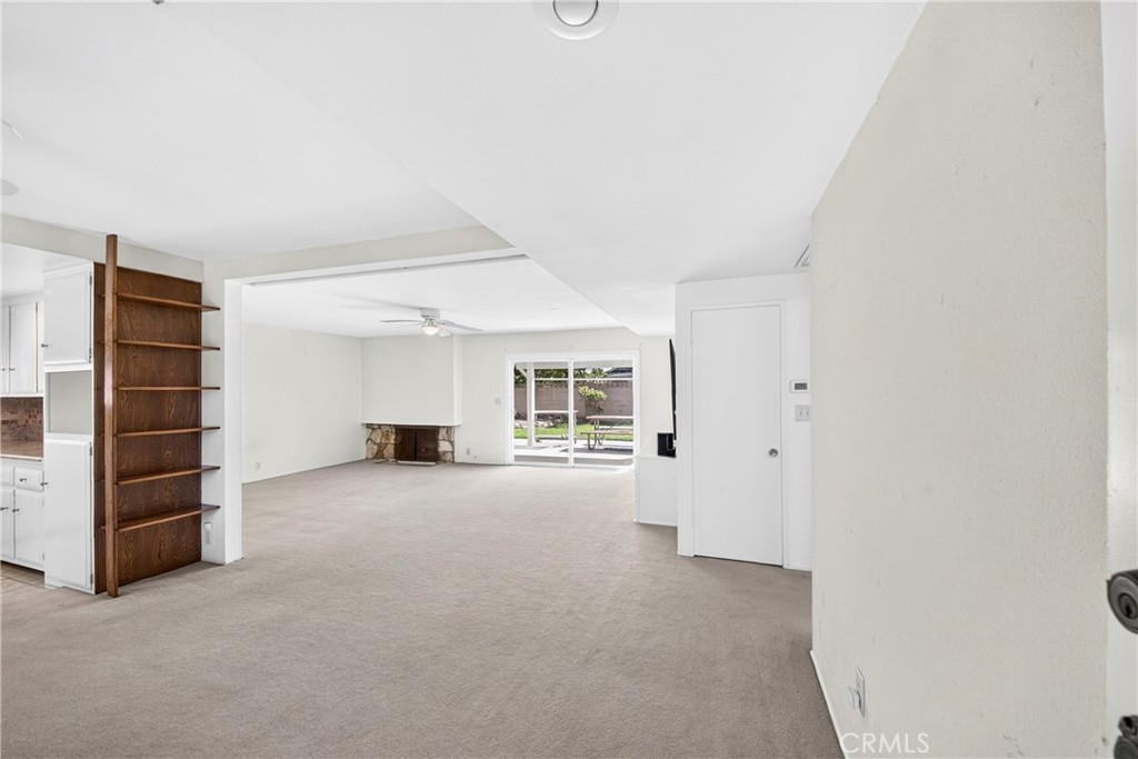 8400 Handel Drive Property Photo 4