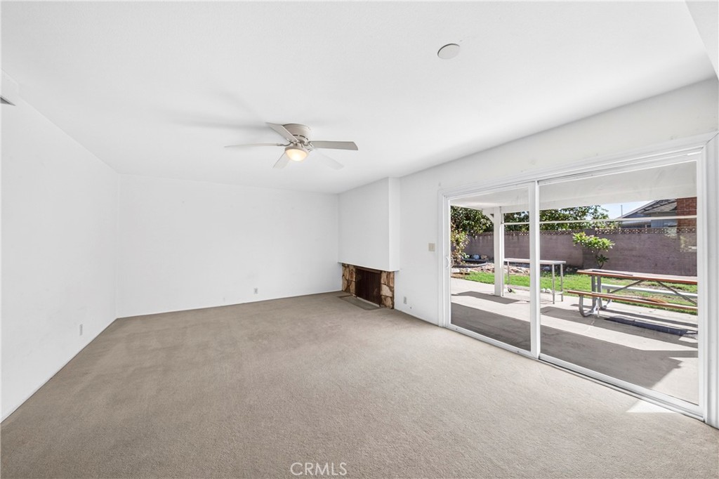 8400 Handel Drive Property Photo 5
