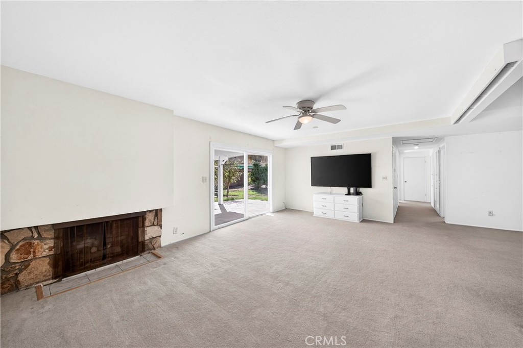 8400 Handel Drive Property Photo 8