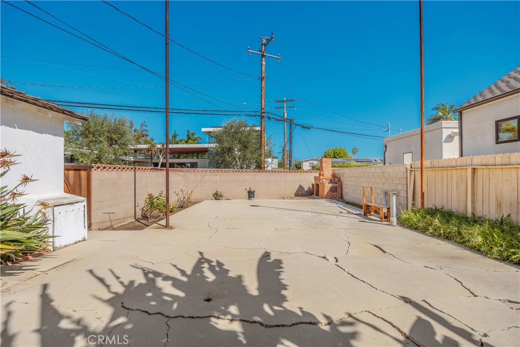 5233 E Broadway Property Photo 23