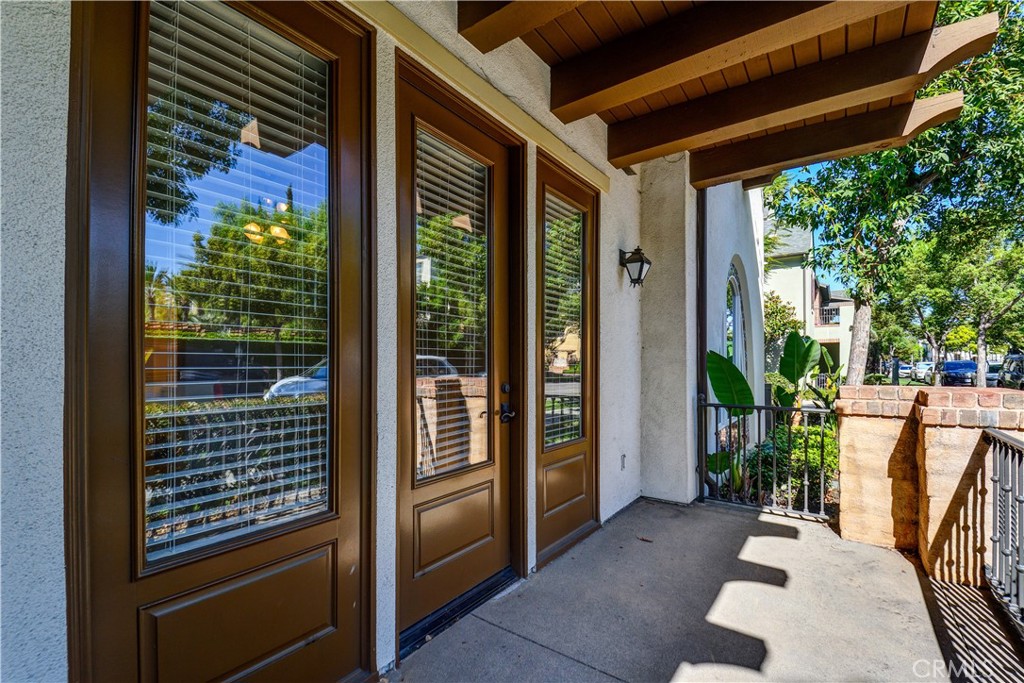 709 S Melrose Property Photo 10