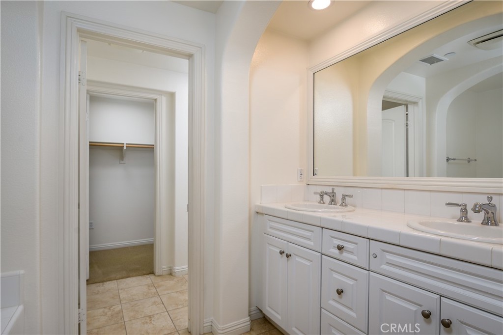 709 S Melrose Property Photo 11