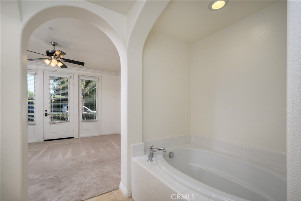 709 S Melrose Property Photo 12