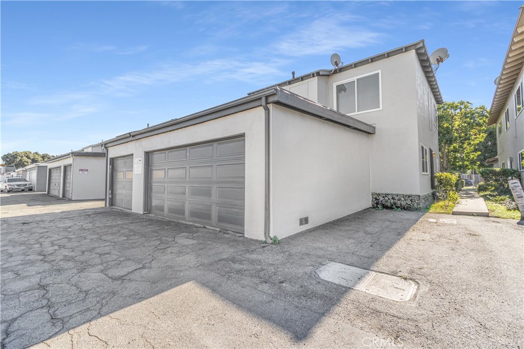 405 12th Property Photo 4